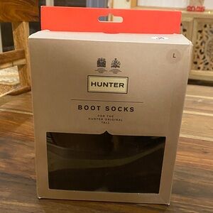 NWT women’s Hunter Black fleece line cable knit
 Boot Socks Tall